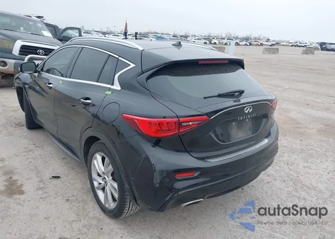 2017 Infiniti Qx30 Premium z USA, uszkodzony, nr VIN SJKCH5CP3HA026770